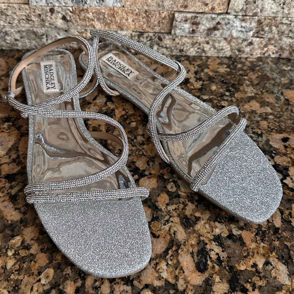 Badgley Mischka Women Ivie Embellished Strappy Flat Sandals Silver - Picture 3 of 9